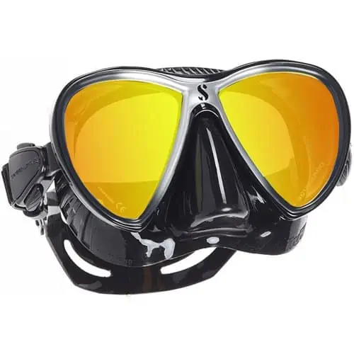 scuba mask
