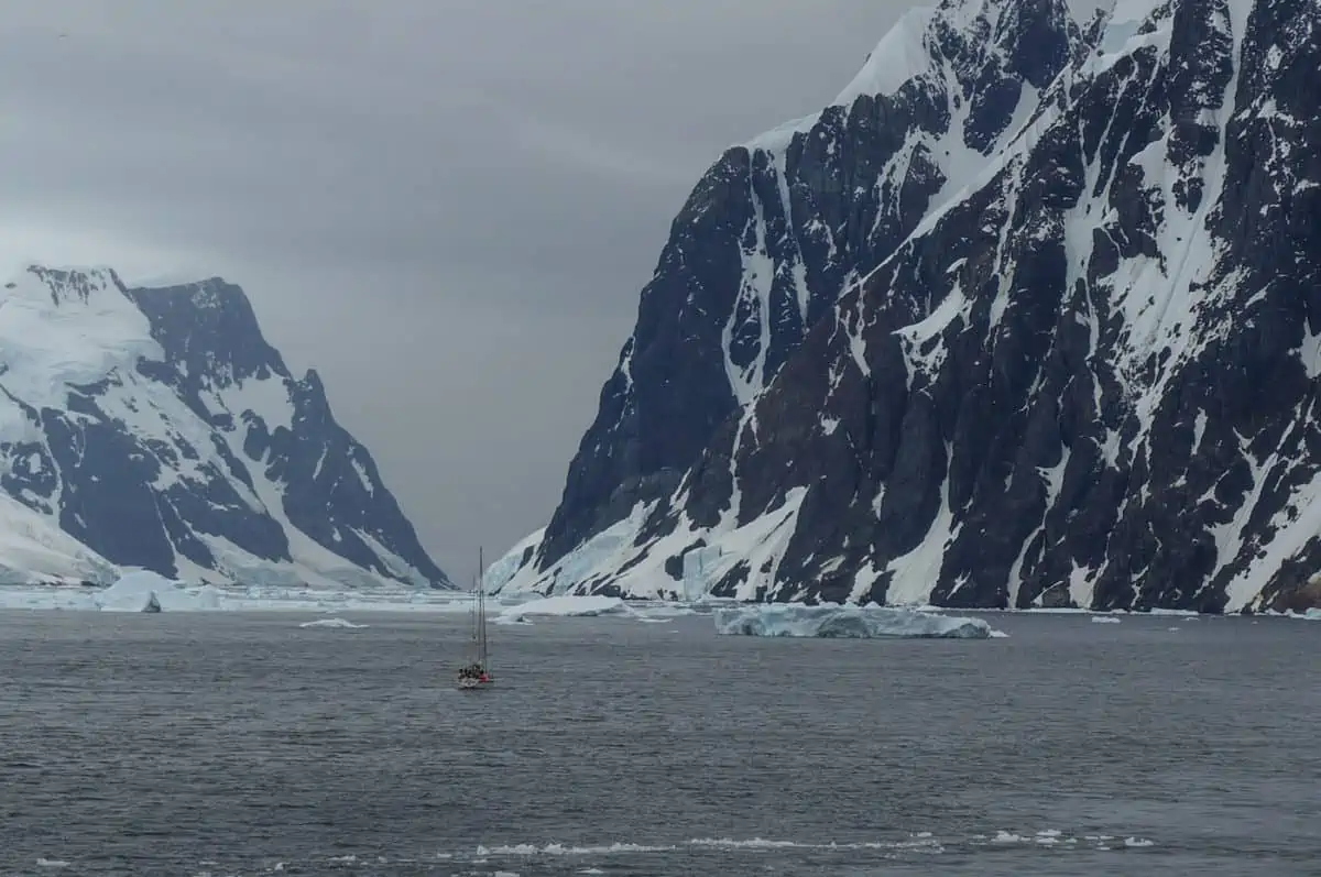 antarctica-sailboat