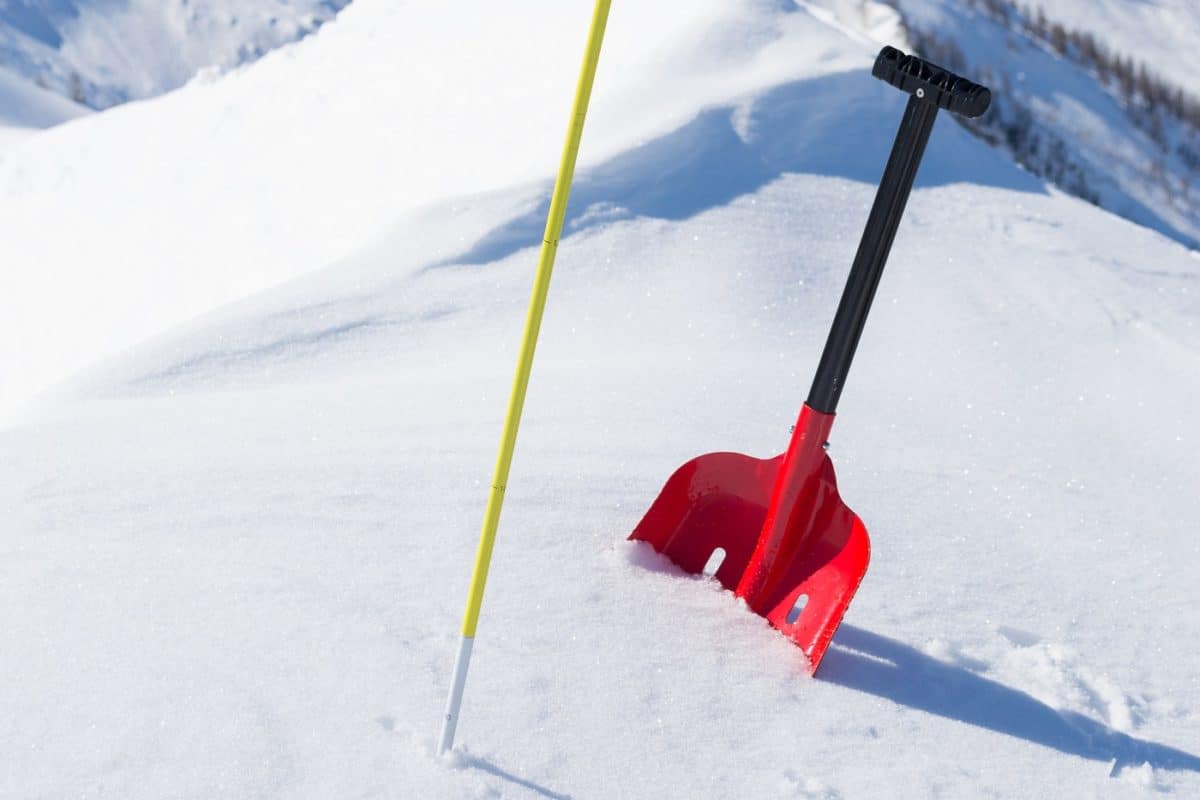 Top 5 Best Avalanche Shovels of 2022 • The Adventure Junkies