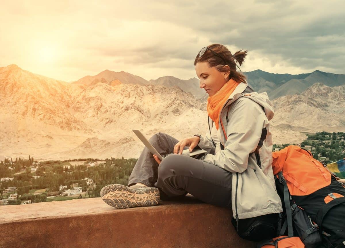 hiking gear websites