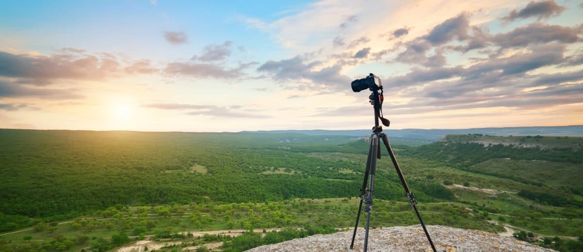 Ud over Withered Tilbagetrækning Best Tripods for Landscape Photography of 2022 • The Adventure Junkies