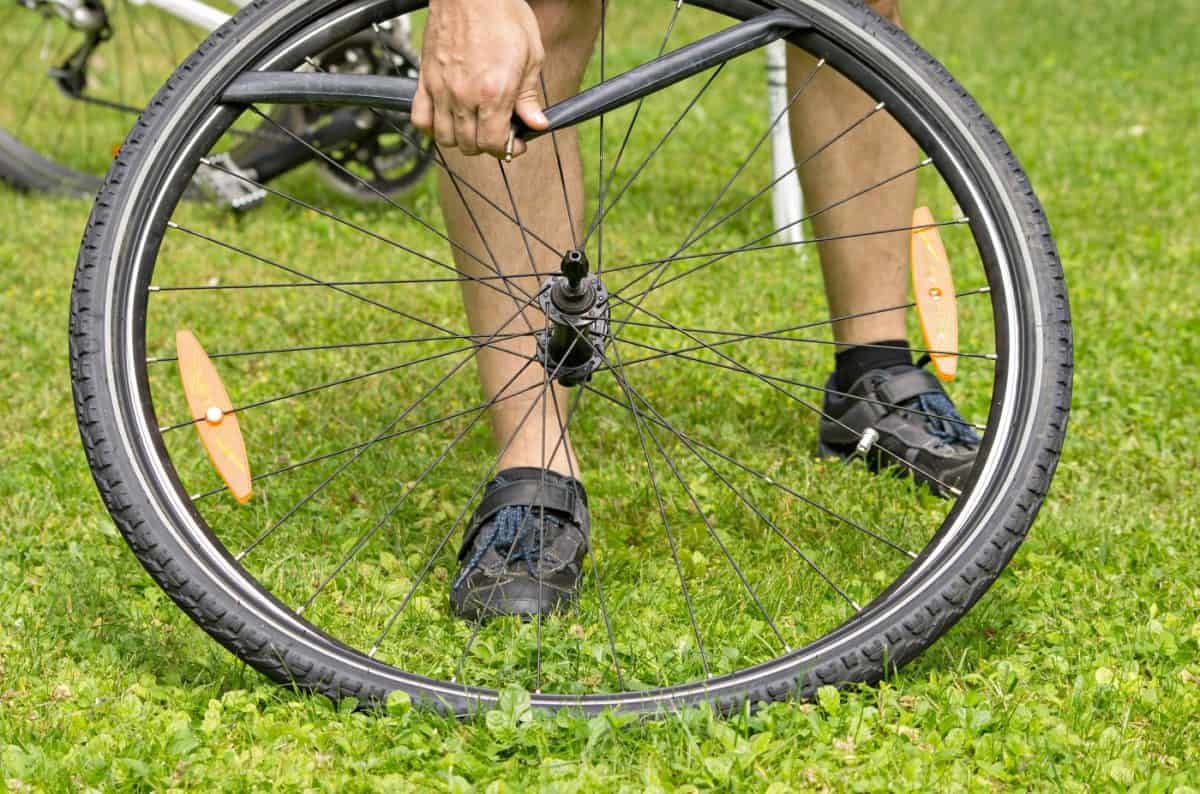 How To Change A Flat Bike Tire The Adventure Junkies