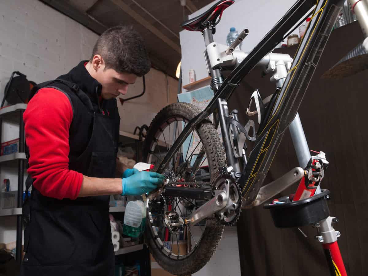 How To Clean A Mountain Bike The Adventure Junkies