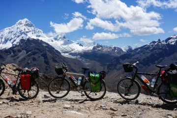 Cycling the Huascaran circuit