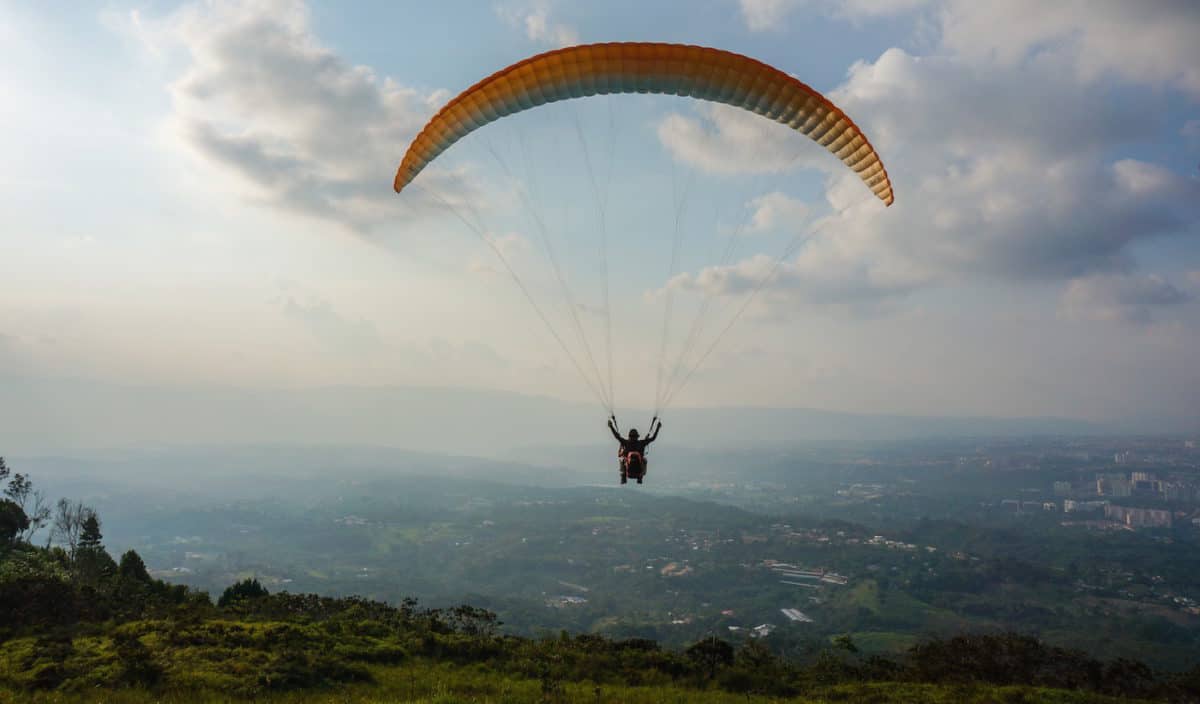 Learn Paragliding In Colombia