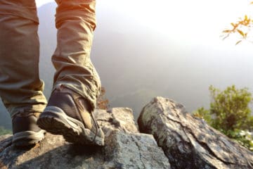 best hiking shoes for flat feet