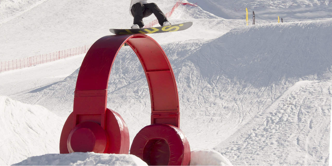 Best Headphones for Snowboarding of 2024 • The Adventure Junkies