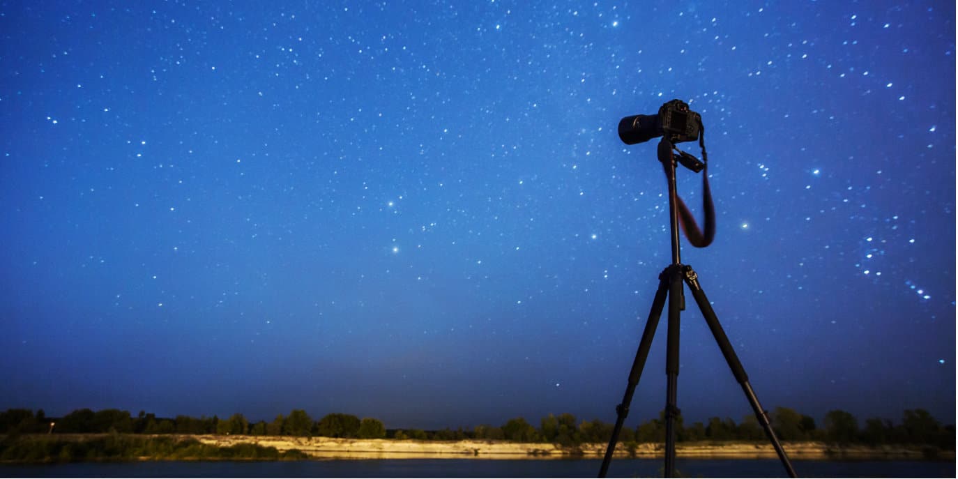 Best Travel Tripods for Mirrorless Cameras of 2024 • The Adventure Junkies