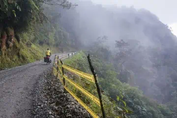 COLOMBIA’S DEATH ROAD: CYCLING EL TRAMPOLIN DE LA MUERTE